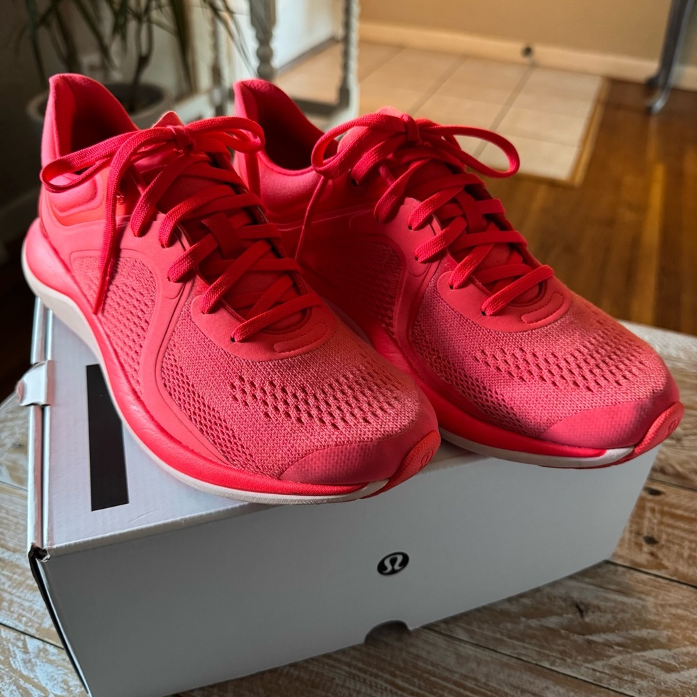 ✨Lululemon Chargefeel Low Women’s 8.5 | Flare/Pink Mist | Like-New w/ Box✨